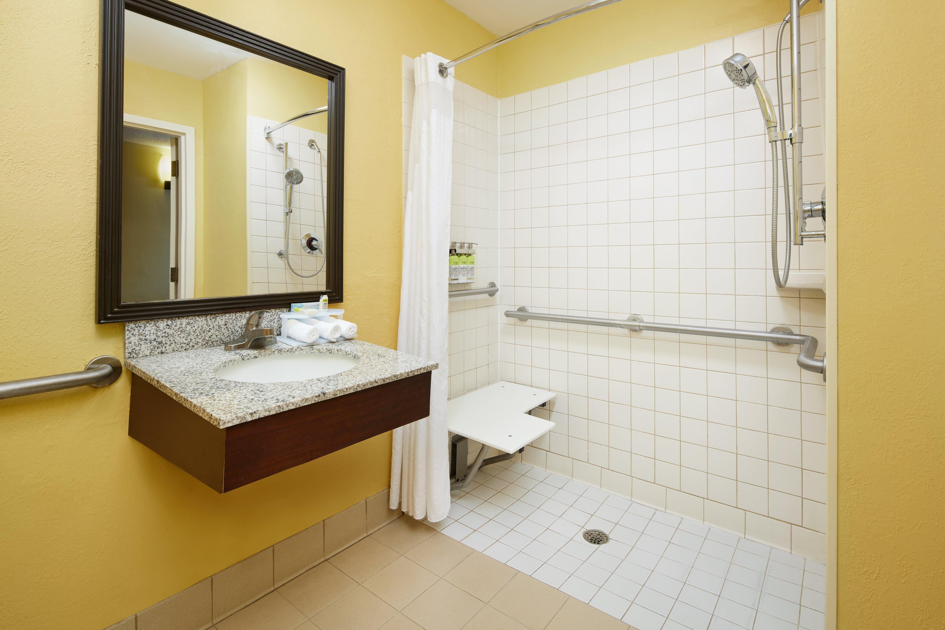 Express By Ihg Hotel 3*