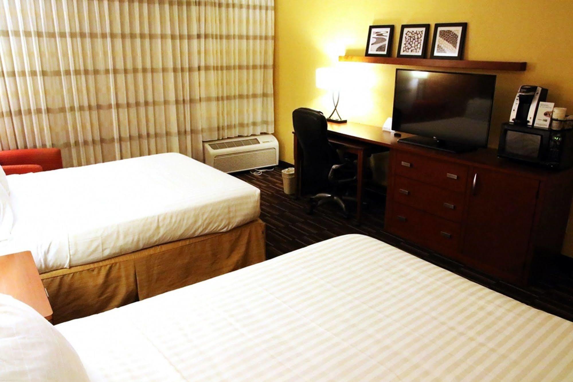Express By Ihg Hotel